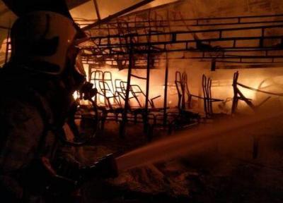 خبرنگاران گاراژ چهار هزار متری جنوب تهران در آتش سوخت