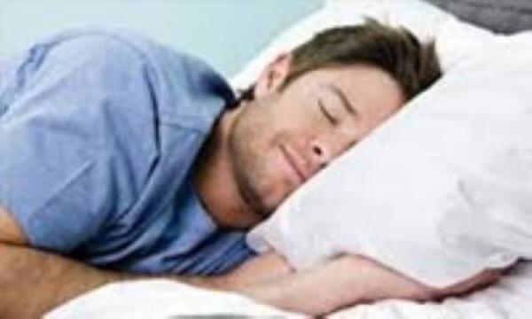 آیا دیر خوابیدن باعث ایجاد آکنه می گردد؟